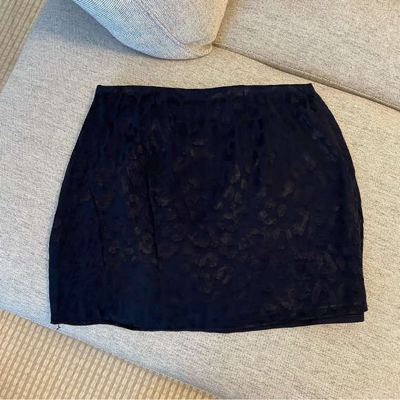 High Waisted Leopard Jacquard Mini Skirt | Express - Picture 8 of 9